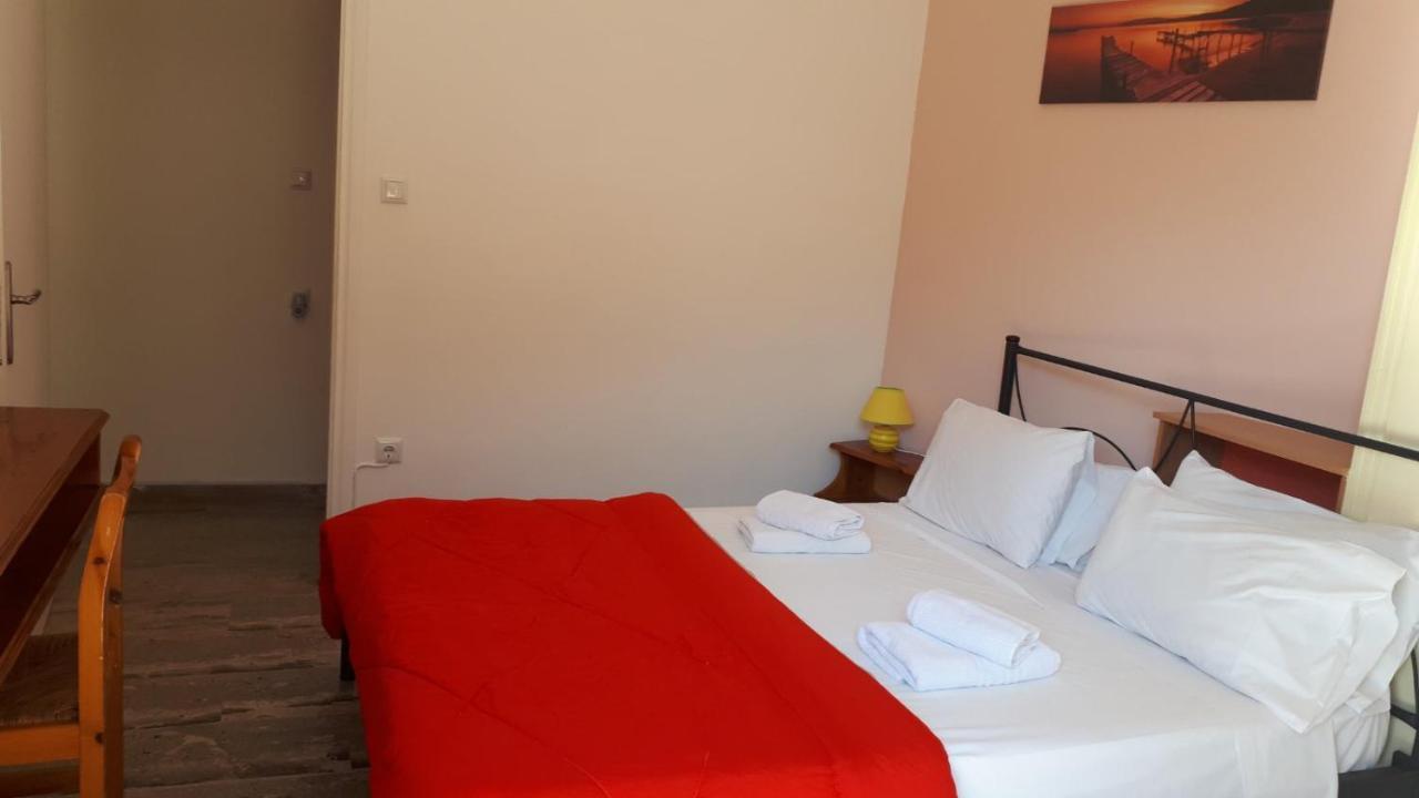 Katerina Apartments Каламата Екстер'єр фото