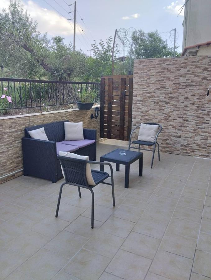 Katerina Apartments Каламата Екстер'єр фото