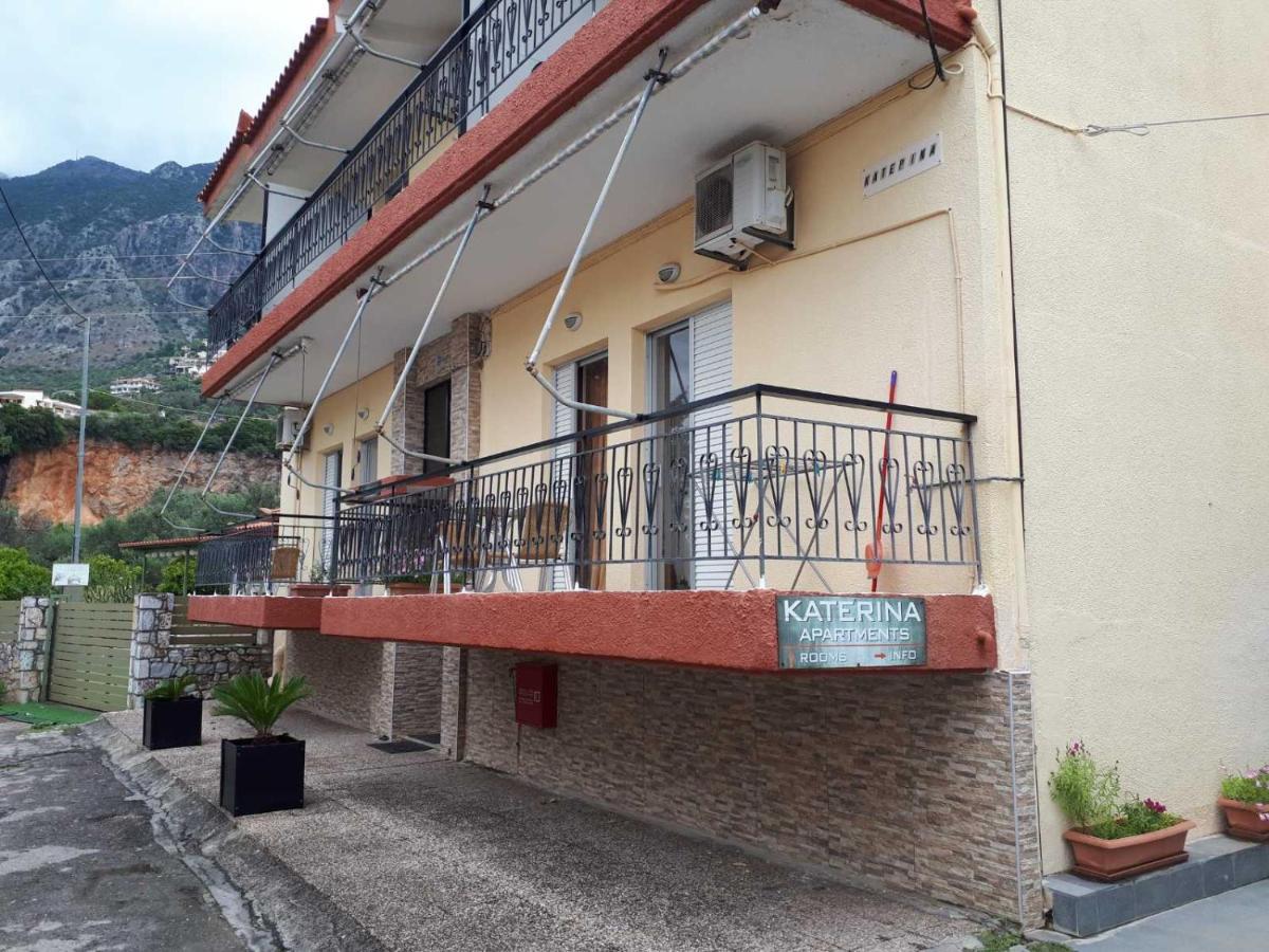 Katerina Apartments Каламата Екстер'єр фото