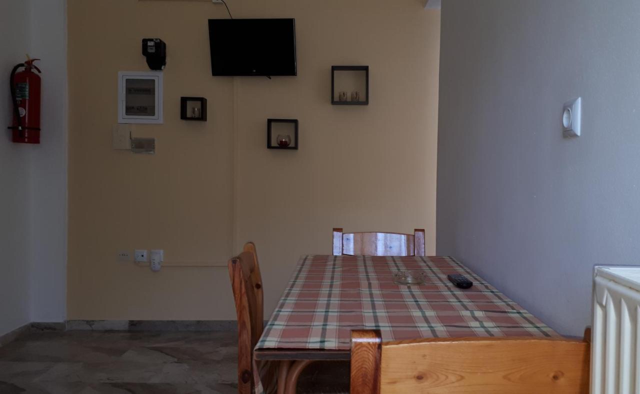 Katerina Apartments Каламата Екстер'єр фото