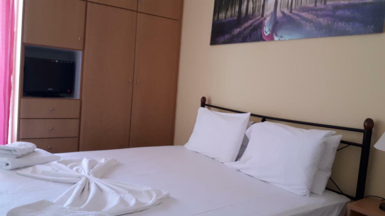 Katerina Apartments Каламата Екстер'єр фото