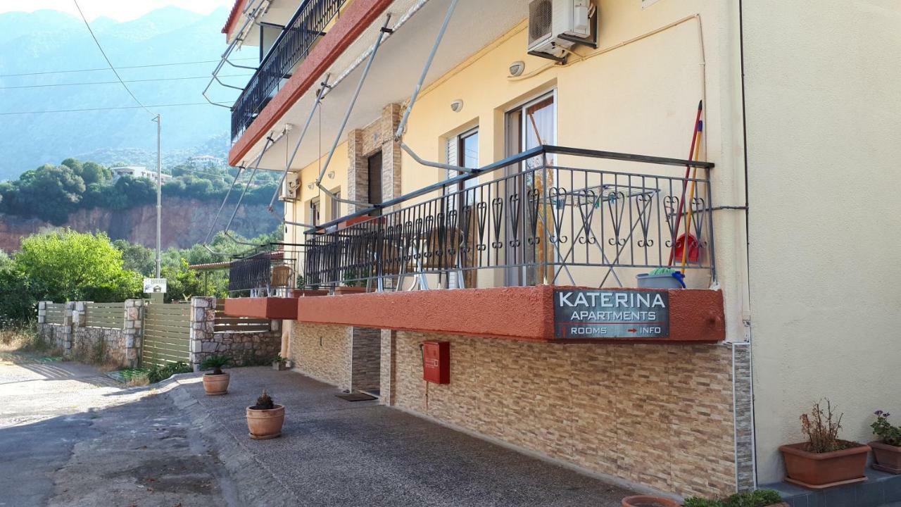 Katerina Apartments Каламата Екстер'єр фото